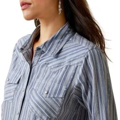 Ariat Women's Windward Shirt -Ariat Store 10044874 2 600x 0aff9fb0 4792 4522 8643 01d007b2283a