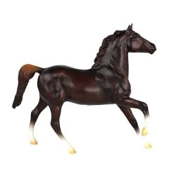 Breyer - Chestnut Sport Horse 5 Breyer - Chestnut Sport Horse -Ariat Store 924.enlarge.2