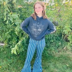 Wrangler Yellowstone Women's Ranch Hand Crop Hoodie -Ariat Store IMG 6272