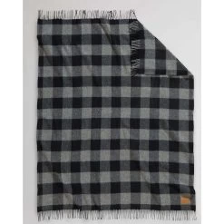 Pendleton Charcoal Motor Robe 7 Pendleton Charcoal Motor Robe -Ariat Store Screenshot 20220413 123328 Chrome
